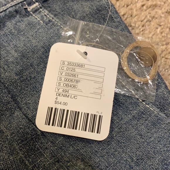 Shorts - Picture 2 of 3